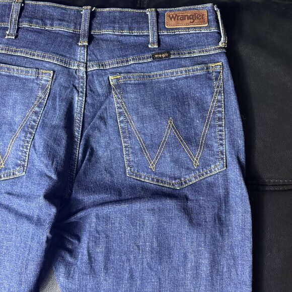 Wrangler Men's Slim Fit Boot Cut Jeans Blue Denim 5-Pocket Outdoor Preppy 32/34 - Picture 6 of 16